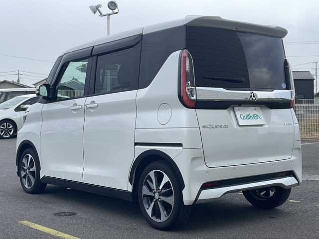 三菱 ｅＫクロススペース G プラスエディション 香川県 2021(令3)年 1.9万km シルキーホワイト 社外ナビ／フルセグＴＶ／両側パワースライドドア／ＬＥＤヘッドライト／全方位カメラ／ＥＴＣ／リアサーキュレーター／プラズマクラスター／レーンキープ／シートヒーター