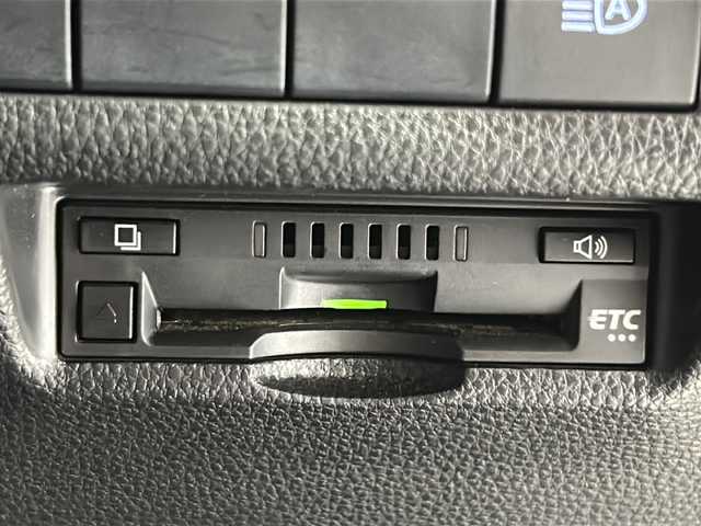 トヨタ ＲＡＶ４ アドベンチャー 福岡県 2019(令1)年 4.7万km アティチュードブラックマイカ ・Bカメラ/・純正ナビ/・パワーシート/・オートホールド/・Tーコネクト/・ドラレコ/・19インチ純正ホイール/・合皮シート/・フルセグTV/・ACC/・ETC/・CD/DVD/・Bluetooth/・LEDヘッドライト/・オートライト/・オートホールド/・プッシュスタート/・スマートキー/・スペアキー1本