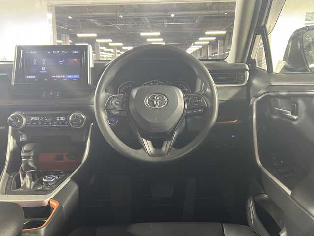 トヨタ ＲＡＶ４ アドベンチャー 福岡県 2019(令1)年 4.7万km アティチュードブラックマイカ ・Bカメラ/・純正ナビ/・パワーシート/・オートホールド/・Tーコネクト/・ドラレコ/・19インチ純正ホイール/・合皮シート/・フルセグTV/・ACC/・ETC/・CD/DVD/・Bluetooth/・LEDヘッドライト/・オートライト/・オートホールド/・プッシュスタート/・スマートキー/・スペアキー1本