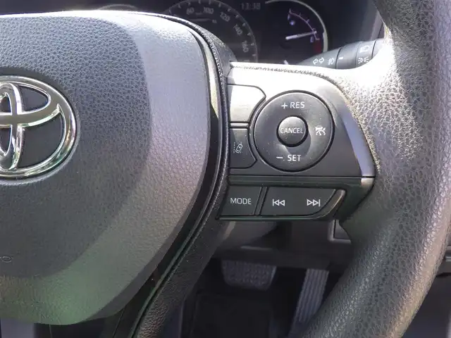 トヨタ ＲＡＶ４ アドベンチャー 千葉県 2019(令1)年 4.7万km アティチュードブラックマイカ 235/55R19/Toyota Safety Sense/・プリクラッシュセーフティ/・レーンディパーチャーアラート/・オートハイビーム/・レーダークルーズコントロール/9インチ純正SDナビ/地デジTV/【DVD/CD再生機能　Bluetooth接続】/バックカメラ/ドライブレコーダー/運転席パワーシート/ETC/LEDヘッドライト/フォグライト/ウインカーミラー/純正19インチアルミホイル/サイド/カーテンエアバッグ/スマートキー