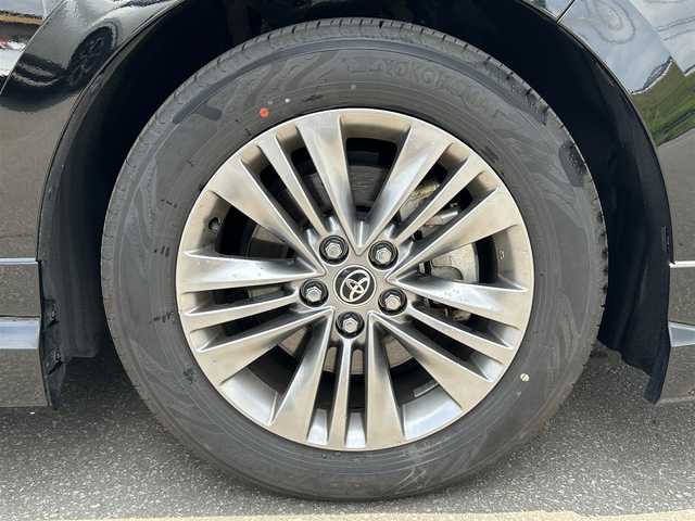 トヨタ アルファード Z 青森県 2024(令6)年 1.3万km ブラック ・4WD/・寒冷地仕様/・ムーンルーフ/・本革シート（黒）/・モデリスタエアロ/・純正9型ナビ/・純正フリップダウンモニター/・フルセグ/・全方位カメラ/・Bluetooth/・衝突軽減ブレーキ/・アダプティブクルーズコントロール/・レーンキープアシスト/・ヘッドアップディスプレイ/・ブラインドスポットモニター/・パーキングアシスト/・自動駐車システム/・ワイパーデアイサー/・横滑り防止装置/・パワーバックドア/・オットマン/・両側パワースライドドア/・オートライト/・オートマチックハイビーム/・LEDヘッドライト/・フォグランプ/・全席シートヒーター/・全席エアーシート/・全席パワーシート/・純正18インチAW/・ETC2.0/・ダブルサイドエアバック/・純正フロアマット/・保証書/・取扱説明書/・スペアキーあり