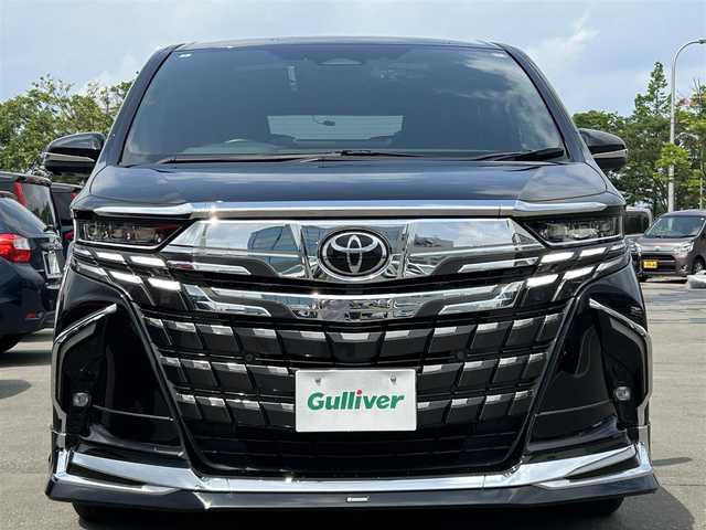 トヨタ アルファード Z 青森県 2024(令6)年 1.3万km ブラック ・4WD/・寒冷地仕様/・ムーンルーフ/・本革シート（黒）/・モデリスタエアロ/・純正9型ナビ/・純正フリップダウンモニター/・フルセグ/・全方位カメラ/・Bluetooth/・衝突軽減ブレーキ/・アダプティブクルーズコントロール/・レーンキープアシスト/・ヘッドアップディスプレイ/・ブラインドスポットモニター/・パーキングアシスト/・自動駐車システム/・ワイパーデアイサー/・横滑り防止装置/・パワーバックドア/・オットマン/・両側パワースライドドア/・オートライト/・オートマチックハイビーム/・LEDヘッドライト/・フォグランプ/・全席シートヒーター/・全席エアーシート/・全席パワーシート/・純正18インチAW/・ETC2.0/・ダブルサイドエアバック/・純正フロアマット/・保証書/・取扱説明書/・スペアキーあり