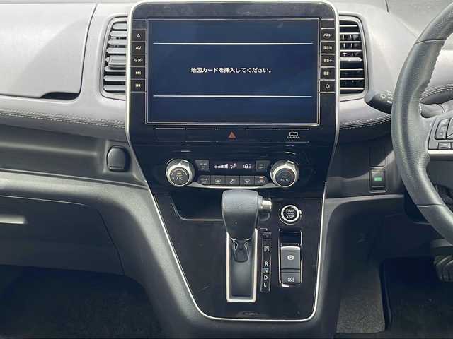 日産 セレナ ハイウェイスター V 三重県 2020(令2)年 4.3万km ブリリアントホワイトパール 純正１０型ナビ　/社外後席モニター　/アラウンドビューモニター　/プロパイロット　/純正デジタルインナーミラー　/両側電動ドア　/ビルトインＥＴＣ/ＢＳＭ　/ＬＥＤヘッドライト　/フォグライト　/電格ミラー