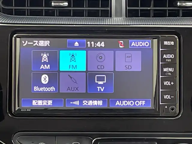 トヨタ アクア クロスオーバー 三重県 2020(令2)年 5.5万km ベージュ 純正SDナビ/バックカメラ/トヨタセーフティーセンス /プリクラッシュセーフティ/LDW/前後クリアランスソナー /AHB/オートライト/LEDジェッドライト/フォグランプ/ルーフレール /純正ビルトインETC/オートエアコン/シートヒーター /ハーフレザーシート /革巻きステアリング/ステアリングスイッチ /スマートキー/プッシュスタート
