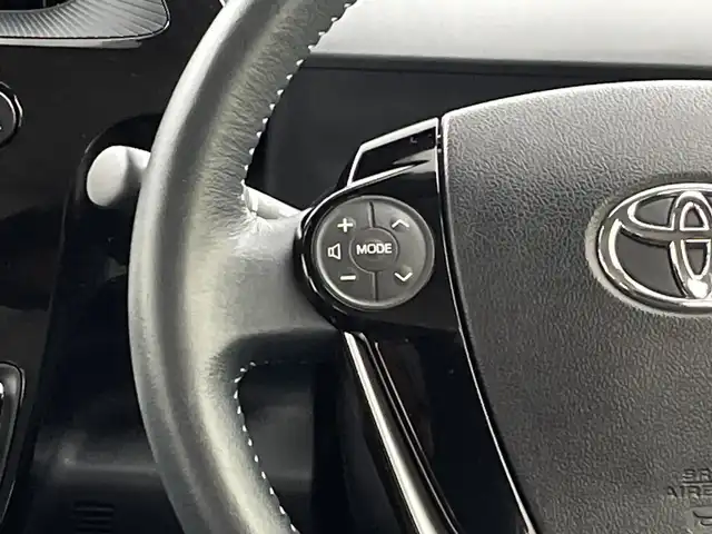 トヨタ アクア クロスオーバー 三重県 2020(令2)年 5.5万km ベージュ 純正SDナビ/バックカメラ/トヨタセーフティーセンス /プリクラッシュセーフティ/LDW/前後クリアランスソナー /AHB/オートライト/LEDジェッドライト/フォグランプ/ルーフレール /純正ビルトインETC/オートエアコン/シートヒーター /ハーフレザーシート /革巻きステアリング/ステアリングスイッチ /スマートキー/プッシュスタート