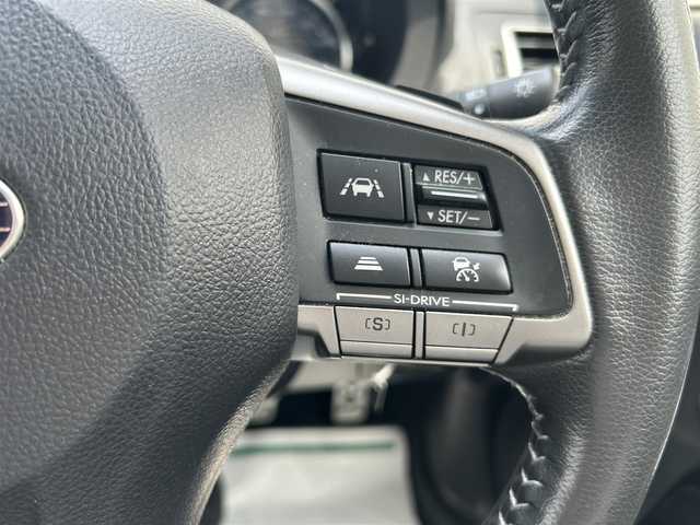 スバル インプレッサ スポーツ 2．0i－S アイサイト 山形県 2016(平28)年 7.4万km ダークブルーパール 4WD/カラーコード：M2Y/純正ナビ:CN-LR710D/（AM/FM/DVD/CD/BT/フルセグ）/バックカメラ/ETC/ハーフレザーシート/D席パワーシート/衝突被害軽減システム/レーダークルーズコントロール/レーンキープアシスト/横滑り防止装置/アイドリングストップ/オートキセノンライト/フォグライト/社外アルミホイール/純正フロアマット/革巻きステアリング/ステアリングスイッチ/スマートキー/保証書/取扱説明書