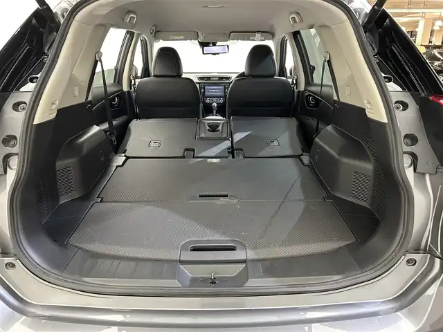 日産 エクストレイル 20Xi 愛媛県 2020(令2)年 4.1万km ダークメタルグレー ・プロパイロット/・エマージェンシーブレーキ/・純正9インチナビゲーション/・Bluetooth/フルセグテレビ/DVD/・アラウンドビューモニター/・カプロンハーフシート/・シートヒーター/・ドライブレコーダー/・ETC/・LEDヘッドライト/・スマートキー