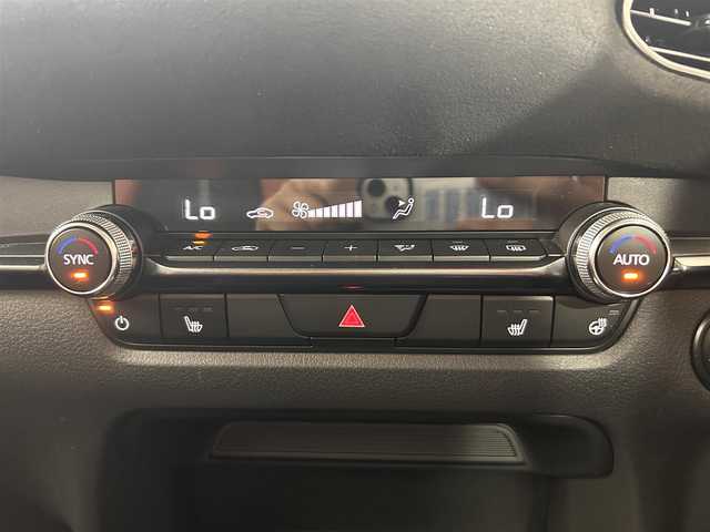 マツダ ＣＸ－３０ XD レトロスポーツED 佐賀県 2024(令6)年 0.9万km スノーフレイクホワイトパールマイカ 純正10インチナビ/AM/FM/BT/HDMI/フルセグTV/衝突被害軽減ブレーキ/レーダークルーズコントロール/レーンキープアシスト/BSM/前後コーナーセンサー/アラウンドビューモニター/BOSEサウンド/置くだけ充電/パワーシート/シートヒーター/ステアリングヒーター/電動リアゲート/社外デジタルインナーミラー/スマートキー/LEDヘッドライト