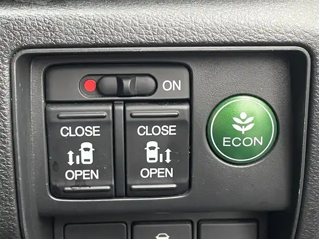 ホンダ オデッセイ アブソルート EX 埼玉県 2014(平26)年 11.4万km プレミアムヴィーナスブラックP (株)IDOMが運営する【じしゃロン川越店】の自社ローン専用車両になります。こちらは現金またはオートローンご利用時の価格です。自社ローンご希望の方は別途その旨お申付け下さい/純正ＨＤＤナビ/（AM/FM/CD/DVD/BT)/全方位カメラ　/フルセグＴＶ　/ＥＴＣ　/両側パワースライドドア　/クルーズコントロール　/ハーフレザー　/前席パワーシート　/ＬＥＤヘッドライト　/オートライト　/パドルシフト　/フリップダウンモニター