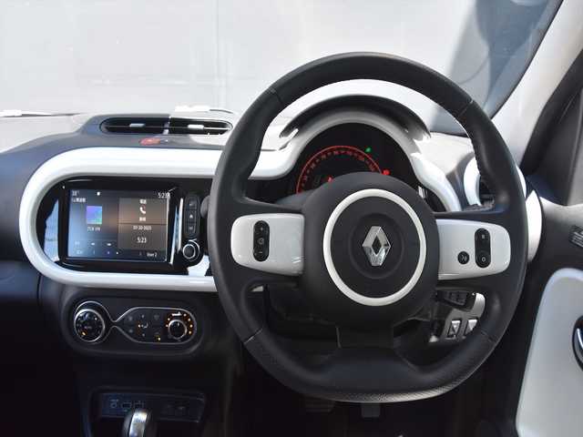 ルノー トゥインゴ EDC 和歌山県 2020(令2)年 3.2万km 青 純正ディスプレイオーディオ /Apple carplay /クルーズコントロール /スピードリミッター /レーンキープアシスト /コーナーセンサー /アイドリングストップ /MTモード付AT /オートライト /ステアリングスイッチ