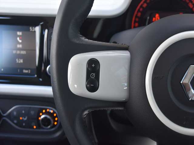 ルノー トゥインゴ EDC 和歌山県 2020(令2)年 3.2万km 青 純正ディスプレイオーディオ /Apple carplay /クルーズコントロール /スピードリミッター /レーンキープアシスト /コーナーセンサー /アイドリングストップ /MTモード付AT /オートライト /ステアリングスイッチ