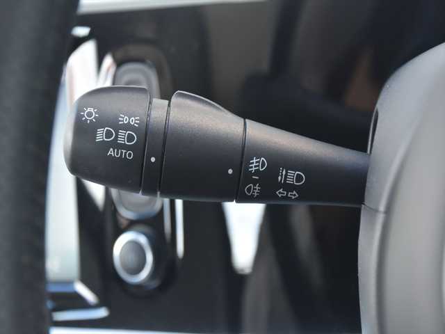 ルノー トゥインゴ EDC 和歌山県 2020(令2)年 3.2万km 青 純正ディスプレイオーディオ /Apple carplay /クルーズコントロール /スピードリミッター /レーンキープアシスト /コーナーセンサー /アイドリングストップ /MTモード付AT /オートライト /ステアリングスイッチ