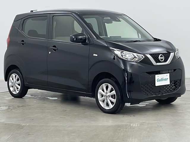 日産 デイズ X 福島県 2023(令5)年 1.2万km ブラック ・4WD/・社外ナビ（BT）/・バックカメラ/・ETC/・シートヒーター（運転席、助手席）/・スマートキー/・プッシュスタート/・エマージェンシーブレーキ/・クリアランスソナー/・ふらつき警報/・車線逸脱警報/・先行車発進お知らせ/・標識認識機能/・横滑り防止/・アイドリングストップ/・ライトレベライザー/・ステアリングスイッチ