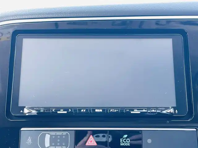 三菱 アウトランダー ＰＨＥＶ G 徳島県 2019(平31)年 1.9万km ルビーブラックP ・純正ナビ/・全方位モニター/・オプションＢＳＭ/・フルセグテレビ/・ＥＴＣ2.0/・ドライブレコーダー/・クリアランスソナー/・パワーシート/・ステアリングヒーター/・１００Ｖ電源/・シートヒーター/・ＬＥＤライト/・充電ケーブル/・スマートキー/・プッシュスタート