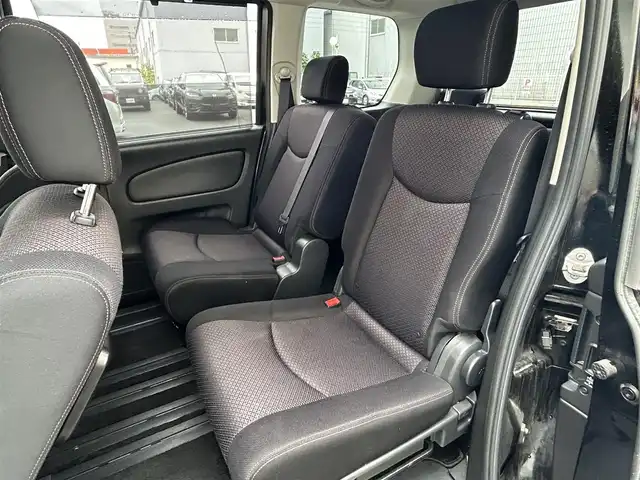 日産 セレナ ハイウェイスター Sハイブリッド 大阪府 2012(平24)年 11.8万km 黒 社外ナビ/（フルセグ／ＢＴ／ＣＤ／ＤＶＤ）/バックカメラ/横滑り機能/社外後席用モニター/純正フロアマット/両側パワースライドドア/３列シート/社外１５インチＡＷ/取扱説明書