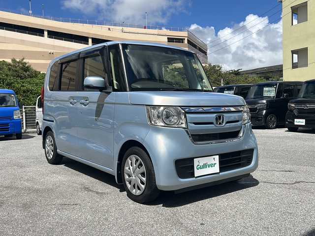 ホンダ Ｎ ＢＯＸ G L ホンダセンシング 沖縄県 2020(令2)年 2.1万km モーニングミストブルーM 純正ナビ/（ＡＭ／ＦＭ／ＣＤ／ＤＶＤ／ＢＴ）　/バックカメラ　/片側パワスラ　/ホンダセンシング　/ＵＳＢ入力端子　/クルーズコントロール　/ＥＴＣ　/オートライト　/ＬＥＤヘッドライト　/スマートキー　/純正フロアマット/プッシュスタート