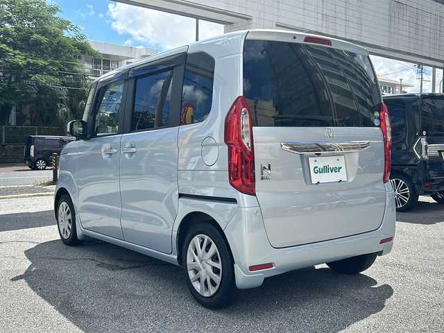 ホンダ Ｎ ＢＯＸ G L ホンダセンシング 沖縄県 2020(令2)年 2.1万km モーニングミストブルーM 純正ナビ/（ＡＭ／ＦＭ／ＣＤ／ＤＶＤ／ＢＴ）　/バックカメラ　/片側パワスラ　/ホンダセンシング　/ＵＳＢ入力端子　/クルーズコントロール　/ＥＴＣ　/オートライト　/ＬＥＤヘッドライト　/スマートキー　/純正フロアマット/プッシュスタート