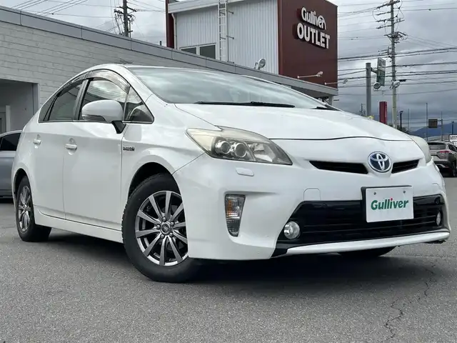 トヨタ プリウス S ツーリングセレクション 長野県 2013(平25)年 9.9万km ホワイトパールクリスタルシャイン ・純正SDメモリーナビ/(Bluetooth/フルセグTV/CD/DVD)/・バックカメラ/・ビルトインETC/・AAC/・純正フロアマット/・社外アルミホイール付きサマータイヤ車載/・スマートキー/・プッシュスタート/・アイドリングストップ