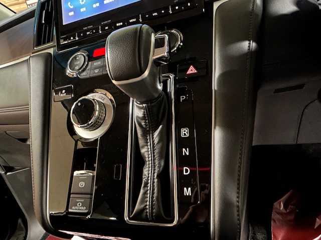 三菱 デリカＤ：５ P 道央・札幌 2020(令2)年 6.4万km ダイヤモンドブラックマイカ 【2510006190】/純正１０．１型ナビ　/全方位カメラ　/両側電動スライドドア　/オートサイドステップ　/電動バックドア　/レーダークルーズ　/前席シートヒーター　/ドライブレコーダー　/純正１８インチアルミホイール　/ＬＥＤヘッドライト