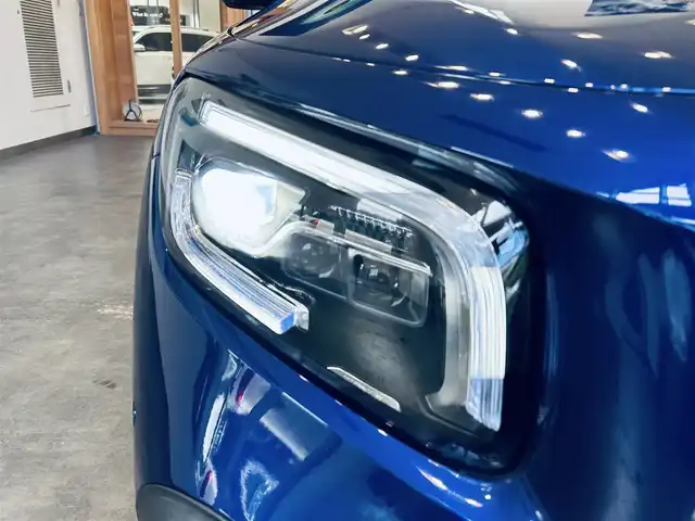 メルセデス・ベンツ ＧＬＢ２００ｄ AMGライン 大阪府 2021(令3)年 3.1万km 青 ワンオーナー/レーダーセーフティP/純正ナビ/TV/360度カメラ/ACC/純正19インチAW/LEDヘッドライト/アンビエントライト/電動リアゲート/ブラインドスポット/クリアランスソナー/ワイヤレス充電/ルーフレール/ハーフレザー/メモリ付きパワーシート/シートヒーター/ETC/ドラレコ/レーダー探知機