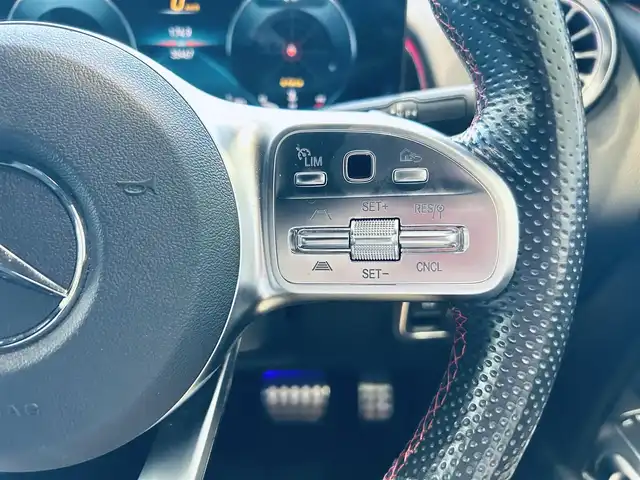 メルセデス・ベンツ ＧＬＢ２００ｄ AMGライン 大阪府 2021(令3)年 3.1万km 青 ワンオーナー/レーダーセーフティP/純正ナビ/TV/360度カメラ/ACC/純正19インチAW/LEDヘッドライト/アンビエントライト/電動リアゲート/ブラインドスポット/クリアランスソナー/ワイヤレス充電/ルーフレール/ハーフレザー/メモリ付きパワーシート/シートヒーター/ETC/ドラレコ/レーダー探知機