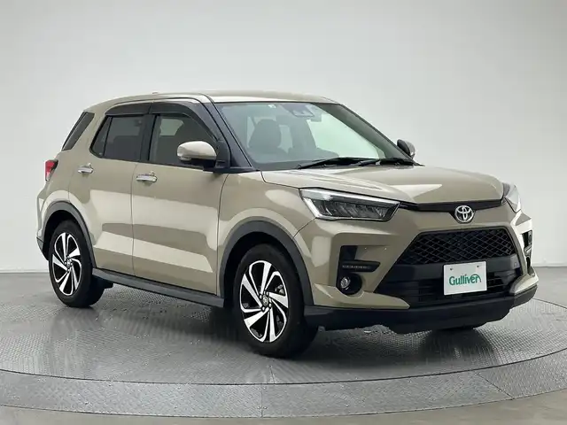 トヨタ ライズ Z 兵庫県 2022(令4)年 2.2万km ナチュラルベージュマイカM 衝突軽減ブレーキ/レーダークルーズコントロール/純正SDナビ＆フルセグTV/（CD＆DVD＆SD＆BT）/全方位カメラ/前後ドライブレコーダー/ビルトインETC/オートライト/LEDライト/LEDフォグランプ/シートカバー/シートヒーター/純正17inアルミホイール/コーナーセンサー/純正フロアマット＆ドアバイザー/W＆サイド＆カーテンエアバック