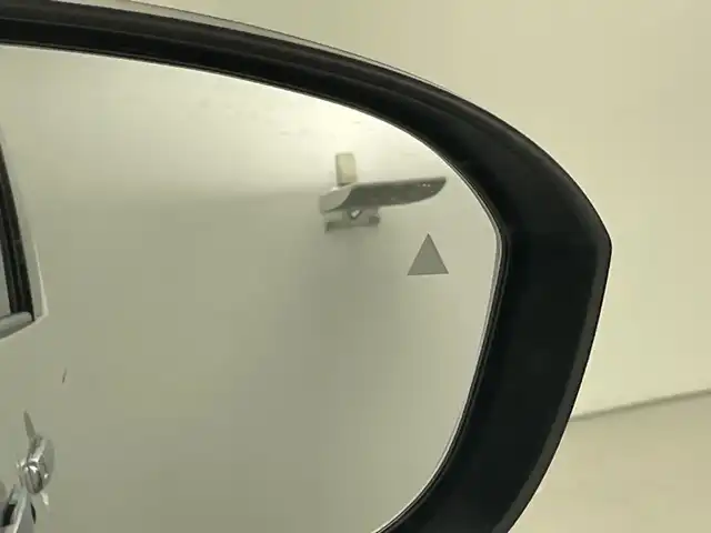 日産 セレナ e－パワー ハイウェイスター V 愛知県 2025(令7)年 0.1千km プリズムホワイト 登録済未使用車/純正12.3インチナビ/（AM/FM/Bluetooth/USB/フルセグTV）/全方位カメラ/フリップダウンモニター/ワイヤレス充電/衝突軽減ブレーキ/レーンキープアシスト/オートマチックハイビーム/プロパイロット/レーダークルーズコントロール/コーナーセンサー/ブラインドスポットモニター/デジタルインナーミラー/ETC2.0/前後ドライブレコーダー/両側パワースライドドア/純正16インチアルミホイール/スマートキー/スペアキー1本/プッシュスタート/LEDヘッドライト/フロントフォグランプ/横滑り防止装置/電子パーキングブレーキ/オートホールド/電動格納ミラー