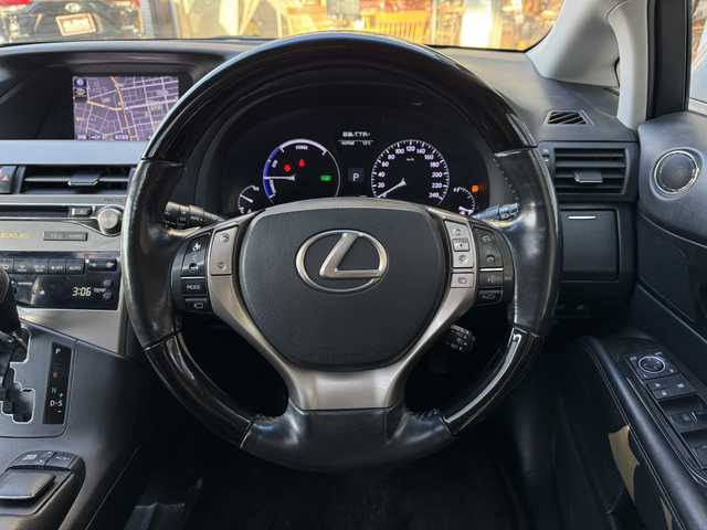 レクサス ＲＸ 450h バージョンL 福島県 2014(平26)年 8.4万km ホワイトパールクリスタルシャイン 純正ナビ（CD・DVD・BT・フルセグTV）/バックカメラ/パワーバックドア/レザーシート/ステアリングヒーター/エアーシート/純正アルミホイール/純正サンルーフ/パワーシート