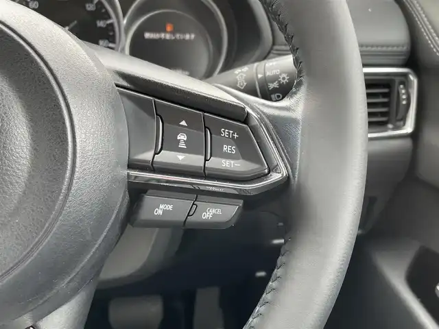 マツダ ＣＸ－５ XD スマートエディション 佐賀県 2021(令3)年 5.5万km ジェットブラックマイカ 純正10.25インチSDナビゲーション/・フルセグTV/AM/FM/USB/Bluetooth/360°ビュー・モニター/前後ドライブレコーダー/電子パーキングブレーキ/・AUTO HOLD機能/ISOFIX対応/革巻きステアリング/ステアリングリモコン/純正17インチアルミホイール/純正LEDヘッドライト/・オートマチックハイビーム/新車保証書/スペアキー１本/i-ACTIVSENS/・アダプティブクルーズコントロール/・車線逸脱警報機能/・ブラインドスポットモニタリングシステム/・レーンキープアシストシステム/・衝突軽減ブレーキ(SBS/SCBS)/・ドライバーアテンションアラート/・パーキングセンサーシステム