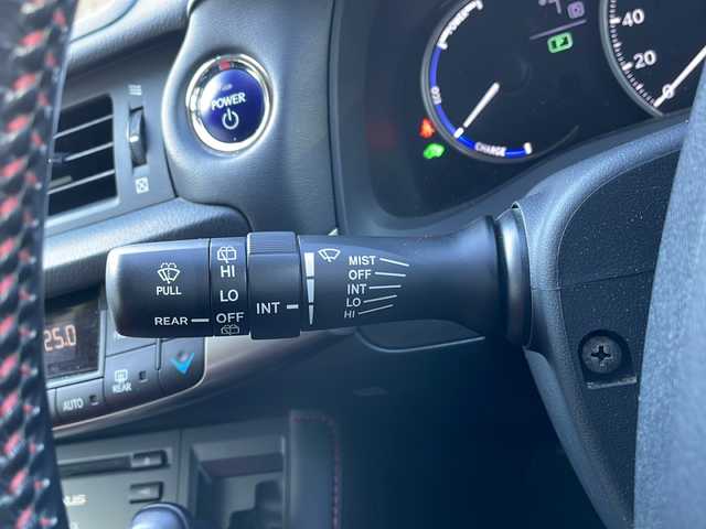 レクサス ＣＴ 200h クールツーリングスタイル 新潟県 2016(平28)年 4.8万km ソニッククォーツ 純正ナビ（BT/DTV）/パワーシート/シートヒーター/ハーフレザー/前後コーナーセンサー/バックカメラ/パドルシフト/ETC2.0/LEDライト/クルーズコントロール/オートライト/スペアキー/夏冬タイヤ/フォグランプ/ドアバイザー/電動格納ミラー