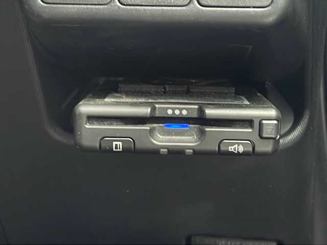 トヨタ アクア S グランパー 長野県 2020(令2)年 5.6万km ホワイトパールクリスタルシャイン 禁煙車/社外ナビ/【CN-RE06D】/BluetoothAudio/DVD再生可能/フルセグTV/バックカメラ/ETC/ステアリングスイッチ/LEDヘッドライト/電動格納ミラー/純正フロアマット/ドアバイザー