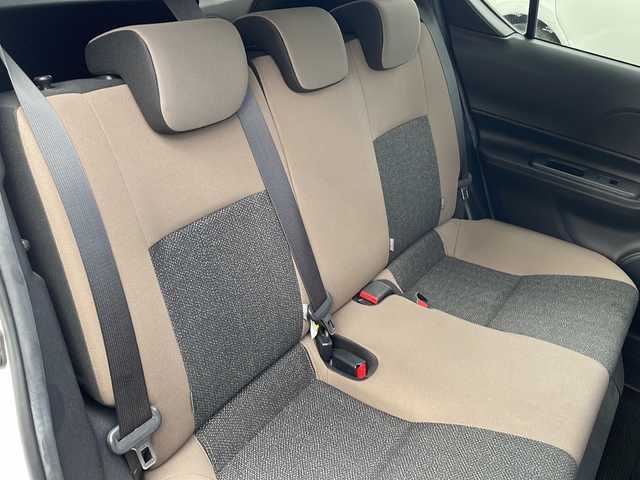 トヨタ アクア S グランパー 長野県 2020(令2)年 5.6万km ホワイトパールクリスタルシャイン 禁煙車/社外ナビ/【CN-RE06D】/BluetoothAudio/DVD再生可能/フルセグTV/バックカメラ/ETC/ステアリングスイッチ/LEDヘッドライト/電動格納ミラー/純正フロアマット/ドアバイザー