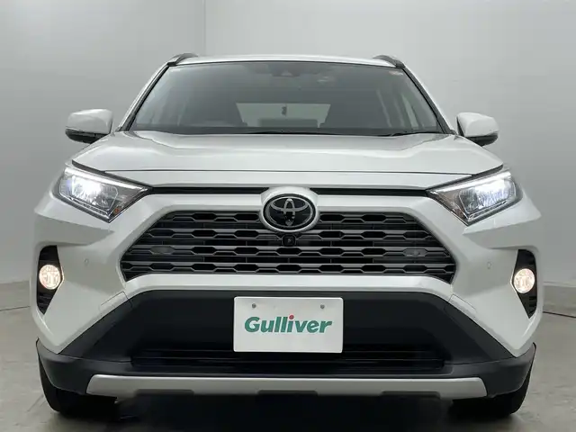 トヨタ ＲＡＶ４ G 岡山県 2021(令3)年 2.2万km ホワイトパールクリスタルシャイン 純正９型ディスプレイオーディオ　/全方位カメラ　/レーダークルーズコントロール　/ビルトインＥＴＣ　/シートヒーター　前席/ＬＥＤヘッドライト　/ドライブレコーダー　前後/ブラインドスポットモニター　/ステアリングヒーター/禁煙車/フォグライト/オートブレーキホールド/シートメモリー/オートハイビーム