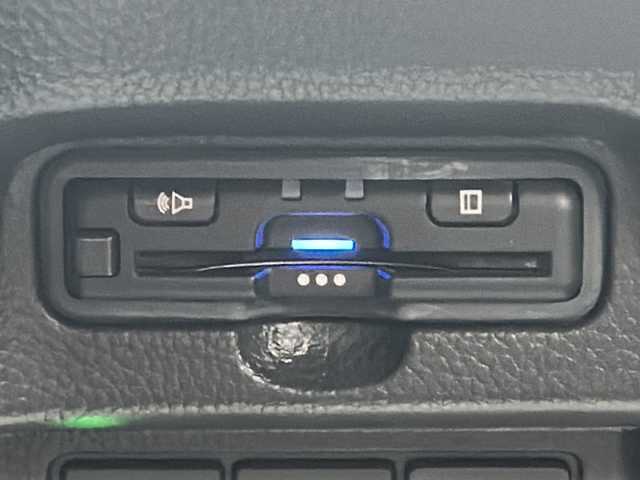 ホンダ Ｎ ＢＯＸ カスタム L 広島県 2022(令4)年 3.3万km プレミアムサンライトホワイトパール 純正7型ＳＤナビ/CD/DVD/SD/BT/フルセグTV/バックカメラ/Honda SENSING/・衝突軽減ブレーキ/・オートハイビーム/・誤発進抑制機能/・後方誤発進抑制機能/・路外逸脱警報機能/・アダプティブクルーズコントロール/・車線維持支援システム/・歩行者事故低減ステアリング/・先行車発進お知らせ機能/・標識認識機能/片側パワースライドドア/充電用USBジャック/シートヒーター/シートバックテーブル/スマートキー/プッシュスタート/ETC/電動パーキングブレーキ/LEDヘッドライト/オートライト/純正フロアマット/純正ドアバイザー/純正アルミホイール