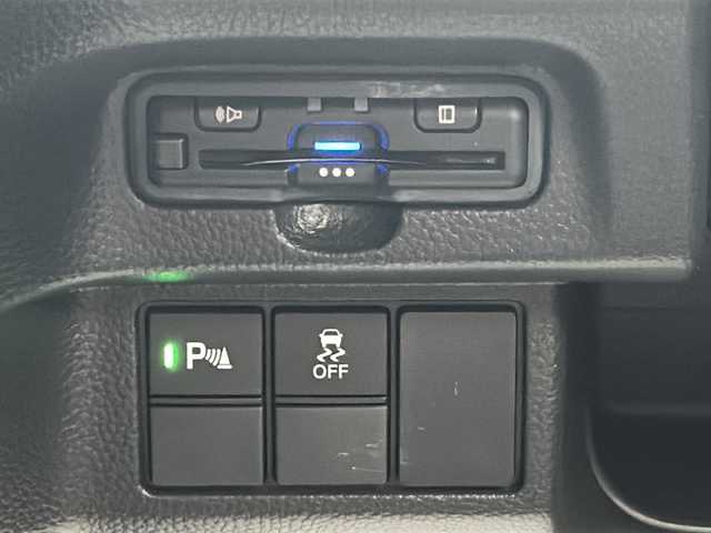 ホンダ Ｎ ＢＯＸ カスタム L 広島県 2022(令4)年 3.3万km プレミアムサンライトホワイトパール 純正7型ＳＤナビ/CD/DVD/SD/BT/フルセグTV/バックカメラ/Honda SENSING/・衝突軽減ブレーキ/・オートハイビーム/・誤発進抑制機能/・後方誤発進抑制機能/・路外逸脱警報機能/・アダプティブクルーズコントロール/・車線維持支援システム/・歩行者事故低減ステアリング/・先行車発進お知らせ機能/・標識認識機能/片側パワースライドドア/充電用USBジャック/シートヒーター/シートバックテーブル/スマートキー/プッシュスタート/ETC/電動パーキングブレーキ/LEDヘッドライト/オートライト/純正フロアマット/純正ドアバイザー/純正アルミホイール