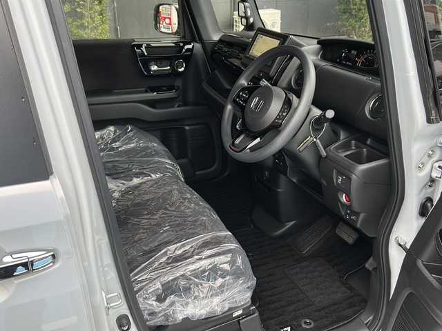 ホンダ Ｎ ＢＯＸ カスタム L 広島県 2022(令4)年 3.3万km プレミアムサンライトホワイトパール 純正7型ＳＤナビ/CD/DVD/SD/BT/フルセグTV/バックカメラ/Honda SENSING/・衝突軽減ブレーキ/・オートハイビーム/・誤発進抑制機能/・後方誤発進抑制機能/・路外逸脱警報機能/・アダプティブクルーズコントロール/・車線維持支援システム/・歩行者事故低減ステアリング/・先行車発進お知らせ機能/・標識認識機能/片側パワースライドドア/充電用USBジャック/シートヒーター/シートバックテーブル/スマートキー/プッシュスタート/ETC/電動パーキングブレーキ/LEDヘッドライト/オートライト/純正フロアマット/純正ドアバイザー/純正アルミホイール