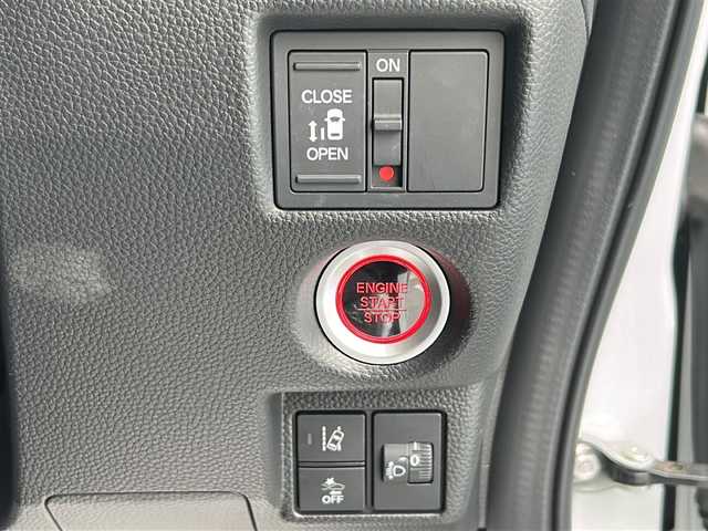 ホンダ Ｎ ＢＯＸ カスタム L 広島県 2022(令4)年 3.3万km プレミアムサンライトホワイトパール 純正7型ＳＤナビ/CD/DVD/SD/BT/フルセグTV/バックカメラ/Honda SENSING/・衝突軽減ブレーキ/・オートハイビーム/・誤発進抑制機能/・後方誤発進抑制機能/・路外逸脱警報機能/・アダプティブクルーズコントロール/・車線維持支援システム/・歩行者事故低減ステアリング/・先行車発進お知らせ機能/・標識認識機能/片側パワースライドドア/充電用USBジャック/シートヒーター/シートバックテーブル/スマートキー/プッシュスタート/ETC/電動パーキングブレーキ/LEDヘッドライト/オートライト/純正フロアマット/純正ドアバイザー/純正アルミホイール