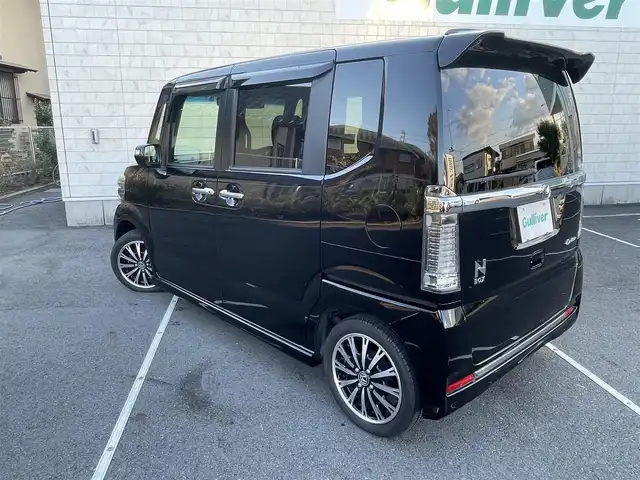 ホンダ Ｎ ＢＯＸ G ターボ Lパッケージ 静岡県 2016(平28)年 1万km クリスタルブラックパール 社外ナビ　/・フルセグＴＶ　/・Ｂｌｕｅｔｏｏｔｈ接続　/ＣＴＢＡ　/両側パワースライドドア　/クルーズコントロール　/バックカメラ/プッシュスタート　/スマートキー　/ベンチシート　/ハーフレザーシート/チップアップシート　/ＨＩＤオートライト　/ビルトインＥＴＣ