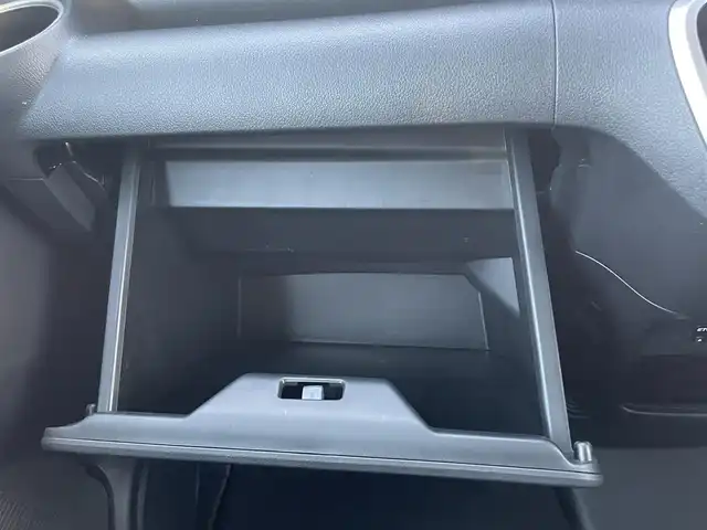 ホンダ Ｎ ＢＯＸ G ターボ Lパッケージ 静岡県 2016(平28)年 1万km クリスタルブラックパール 社外ナビ　/・フルセグＴＶ　/・Ｂｌｕｅｔｏｏｔｈ接続　/ＣＴＢＡ　/両側パワースライドドア　/クルーズコントロール　/バックカメラ/プッシュスタート　/スマートキー　/ベンチシート　/ハーフレザーシート/チップアップシート　/ＨＩＤオートライト　/ビルトインＥＴＣ