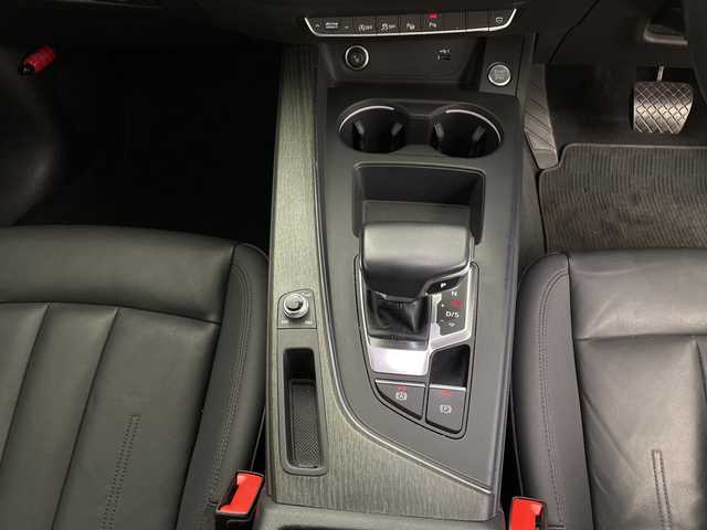 アウディ Ａ４ 鹿児島県 2021(令3)年 13.7万km パール メモリナビ/Bluetooth接続/USB接続/AM/FMラジオ/360°カメラ/パワーバックドア/ACC/アイドリングストップ/D/N席パワーシート/D/N席シートヒーター/ステアリングヒーター/ブラインドスポットモニター/オートホールド/ワイヤレス充電/電動パーキングプレーキ/横滑り防止/パークアシスト/ルーフレール/バーチャルコックピット/ビルドインETC2.0/純正17インチAW/純正フロアマット