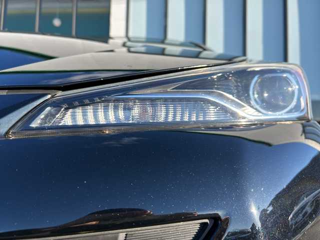 トヨタ プリウス S 岐阜県 2019(平31)年 16.7万km アティチュードブラックマイカ 登録時走行距離166604km/純正９型ナビ（NSZT-Y66T）/フルセグテレビ/バックカメラ/Blue tooth・CD・SDミュージックサーバー/ETC/ワンオーナー/トヨタセーフティセンス/コーナーセンサー前後/ドライブレコーダー前方/レーダークルーズコントロール/レーンキープアシスト/パーキングアシスト/ＬＥＤヘッドライト/オートマチックハイビーム/オートライト/横滑り防止装置/盗難防止装置/純正15アルミホイール/SRSエアバッグシステム運転席・助手席+サイド/カーテンエアバッグ/布系シート/フルフラットシート/純正フロアマット/プッシュスタート/スマートキー/スペアキー1本/ドアバイザー/保証書/記録簿/取扱説明書/オートエアコン/禁煙車