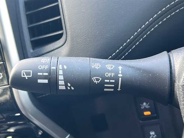 日産 セレナ ハイウェイスター Vセレクション 京都府 2017(平29)年 2.6万km ブリリアントホワイトパール ワンオーナー/純正ナビ/・フルセグTV /BT Audio/CD/DVD/フリップダウンモニター/レーダークルーズコントロール/バックカメラ/アラウンドビューモニター/両側パワースライドドア/プロパイロット/ETC/ドライブレコーダー/エマージェンシーブレーキ/コーナーセンサー/アイドリングストップ/電動パーキングブレーキ/プッシュスタート/ステアリングスイッチ/純正ドアバイザー/フロアマット/保証書＆取説/ナビ取説/スマートキースペア