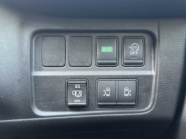 日産 セレナ ハイウェイスター Vセレクション 京都府 2017(平29)年 2.6万km ブリリアントホワイトパール ワンオーナー/純正ナビ/・フルセグTV /BT Audio/CD/DVD/フリップダウンモニター/レーダークルーズコントロール/バックカメラ/アラウンドビューモニター/両側パワースライドドア/プロパイロット/ETC/ドライブレコーダー/エマージェンシーブレーキ/コーナーセンサー/アイドリングストップ/電動パーキングブレーキ/プッシュスタート/ステアリングスイッチ/純正ドアバイザー/フロアマット/保証書＆取説/ナビ取説/スマートキースペア