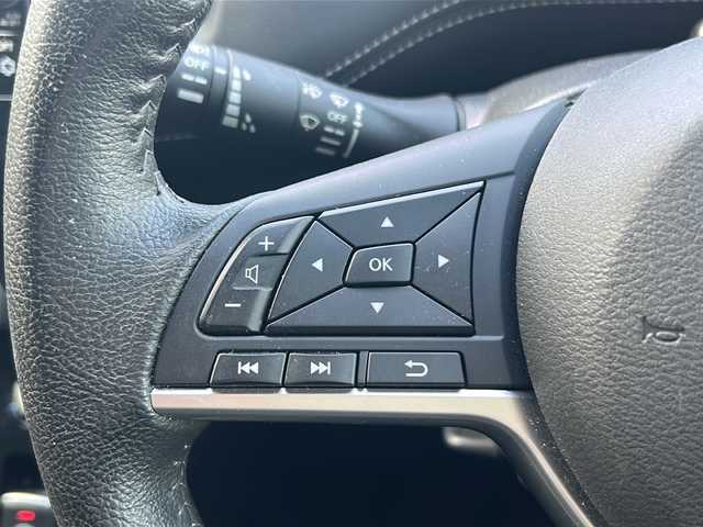 日産 セレナ ハイウェイスター Vセレクション 京都府 2017(平29)年 2.6万km ブリリアントホワイトパール ワンオーナー/純正ナビ/・フルセグTV /BT Audio/CD/DVD/フリップダウンモニター/レーダークルーズコントロール/バックカメラ/アラウンドビューモニター/両側パワースライドドア/プロパイロット/ETC/ドライブレコーダー/エマージェンシーブレーキ/コーナーセンサー/アイドリングストップ/電動パーキングブレーキ/プッシュスタート/ステアリングスイッチ/純正ドアバイザー/フロアマット/保証書＆取説/ナビ取説/スマートキースペア