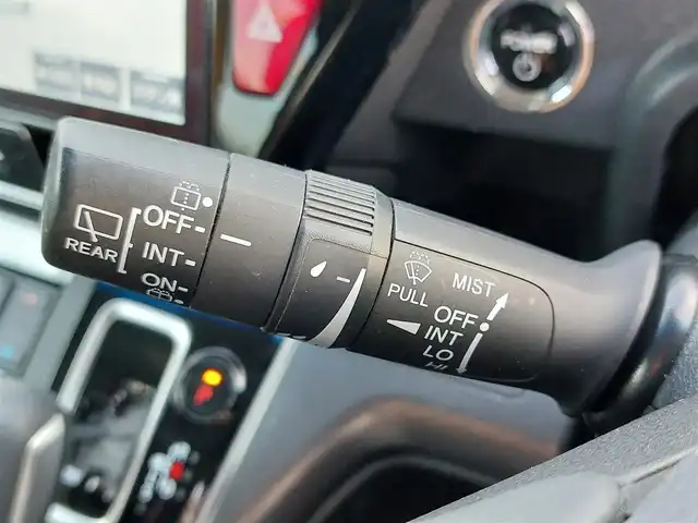 ホンダ ステップワゴン スパーダ ハイブリッド G ホンダセンシング 東京都 2019(平31)年 4.2万km プラチナホワイトパール ホンダセンシング/・衝突軽減ブレーキ/・レーンアシスト/・アダプティブクルーズコントロール/純正10インチナビ/・CD/DVD/BT/AM/FM/TV/マルチビューモニター/両側パワースライドドア/LEDヘッドライト/フリップダウンモニター/純正ドライブレコーダー/2列目ロールサンシェード/ビルトインETC