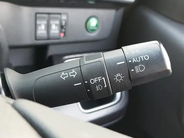 ホンダ ステップワゴン スパーダ ハイブリッド G ホンダセンシング 東京都 2019(平31)年 4.2万km プラチナホワイトパール ホンダセンシング/・衝突軽減ブレーキ/・レーンアシスト/・アダプティブクルーズコントロール/純正10インチナビ/・CD/DVD/BT/AM/FM/TV/マルチビューモニター/両側パワースライドドア/LEDヘッドライト/フリップダウンモニター/純正ドライブレコーダー/2列目ロールサンシェード/ビルトインETC