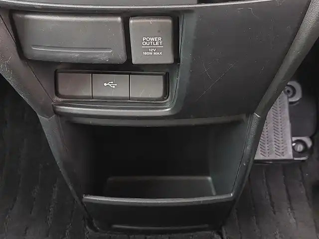 ホンダ ステップワゴン スパーダ ハイブリッド G ホンダセンシング 東京都 2019(平31)年 4.2万km プラチナホワイトパール ホンダセンシング/・衝突軽減ブレーキ/・レーンアシスト/・アダプティブクルーズコントロール/純正10インチナビ/・CD/DVD/BT/AM/FM/TV/マルチビューモニター/両側パワースライドドア/LEDヘッドライト/フリップダウンモニター/純正ドライブレコーダー/2列目ロールサンシェード/ビルトインETC