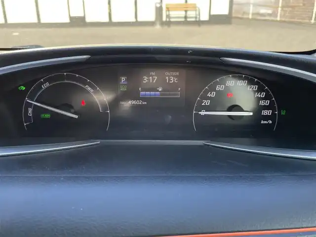 トヨタ シエンタ ハイブリッド G 大阪府 2016(平28)年 5万km ホワイトパールクリスタルシャイン トヨタセーフティーセンス/・プリクラッシュセーフティー/・レーンディパーチャーアラート/・オートマチックハイビーム/・クリアランスソナー/純正ナビ/・Bluetooth/CD/DVD/ワンセグTV/ラジオ/主要装備/・バックカメラ/・横滑り防止装置/・両側パワースライドドア/・D＋Nシートヒーター/・ウォークスルー/・LEDヘッドライト/・フォグランプ/・純正フロアマット/・純正AW/・ドライブレコーダー/・ETC