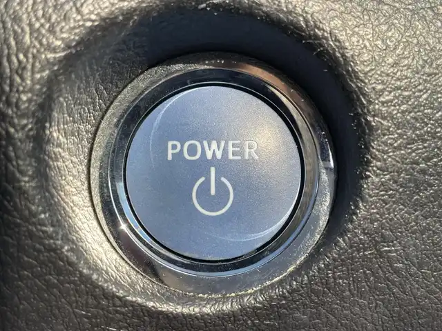 トヨタ シエンタ ハイブリッド G 大阪府 2016(平28)年 5万km ホワイトパールクリスタルシャイン トヨタセーフティーセンス/・プリクラッシュセーフティー/・レーンディパーチャーアラート/・オートマチックハイビーム/・クリアランスソナー/純正ナビ/・Bluetooth/CD/DVD/ワンセグTV/ラジオ/主要装備/・バックカメラ/・横滑り防止装置/・両側パワースライドドア/・D＋Nシートヒーター/・ウォークスルー/・LEDヘッドライト/・フォグランプ/・純正フロアマット/・純正AW/・ドライブレコーダー/・ETC