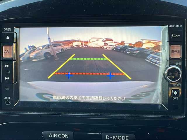 日産 ジューク ニスモ 福島県 2013(平25)年 6.5万km ブリリアントホワイトパール 純正ナビ　バックＣ　フルセグＴＶ　ＢＴ　ビルトインＥＴＣ　純正ドアバイザー　純正フロアマット　Ｄ－ＭＯＤＥ　ＮＩＳＭＯ専用シート　４ＷＤ－Ｖ　純正夏タイヤ付AW装着　プッシュスタート　スマートキー